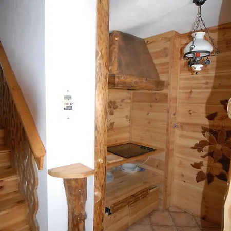 アパート クロモセラピー ブレウイル・チェルヴィナイア