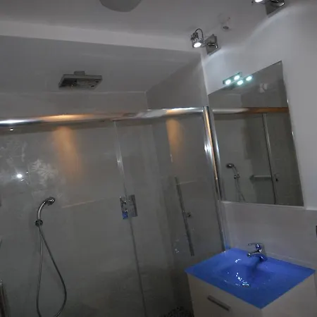 Cromotherapy Apartment *